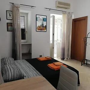 Maison d'hôtes A Due Passi Appartament, Palerme